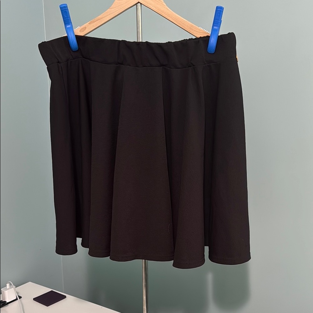 Elegant Black Women's Skirt